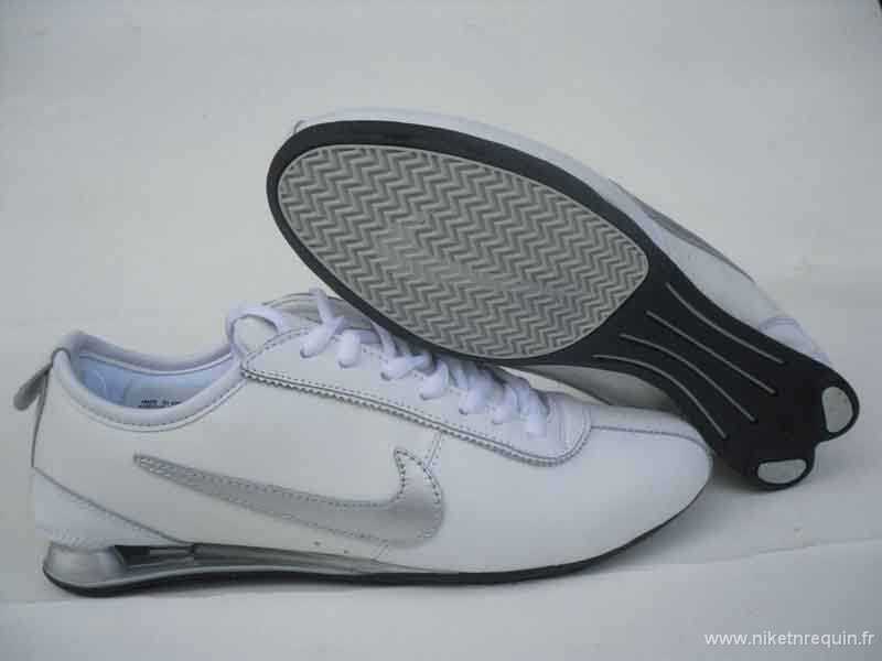 Hommes Nike Shox R2 blanc argent (1)